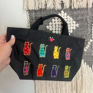 Black tote bag with cute cat design